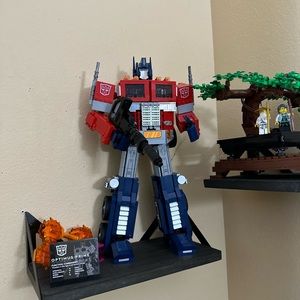 Meet your Posher, George